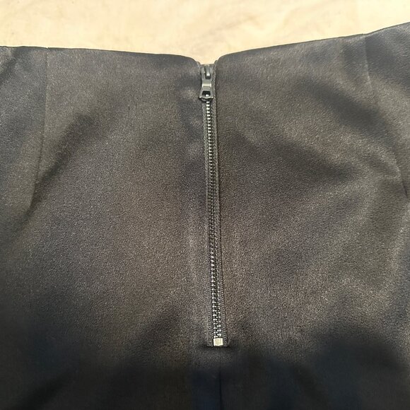 Alice + Olivia Elana Skirt with Crystal Trim - Picture 5 of 8